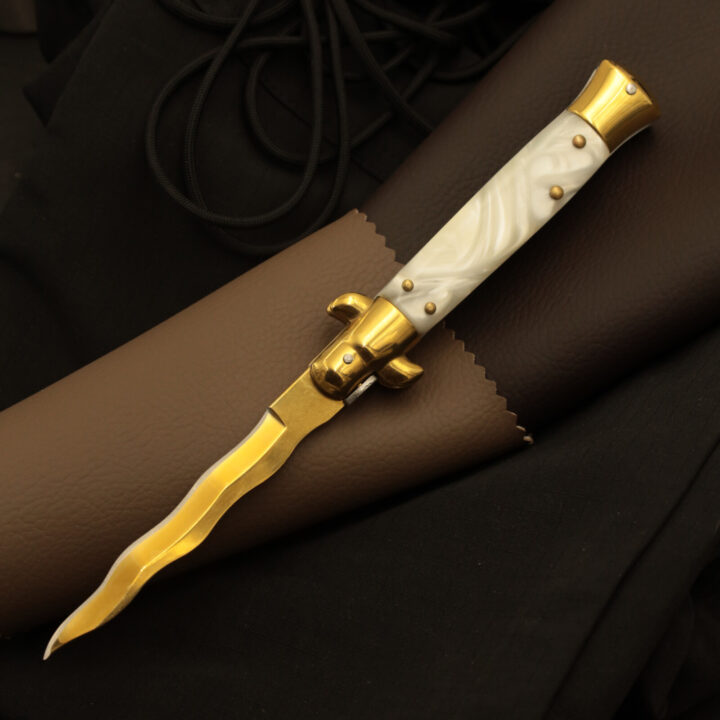 1QoXUWPpB4t04MVClXhiHDi2B8abBFFw